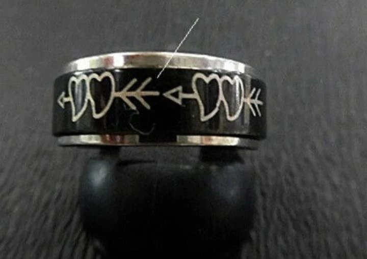 Anillo de 2 corazones con flecha's foto | Dark Store |  BizneCubano
